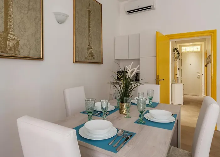 Guesthost - San Lorenzo Modern Flat