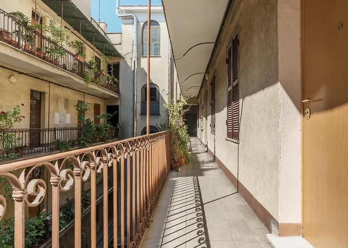 Guesthost - San Lorenzo Modern Flat Rome