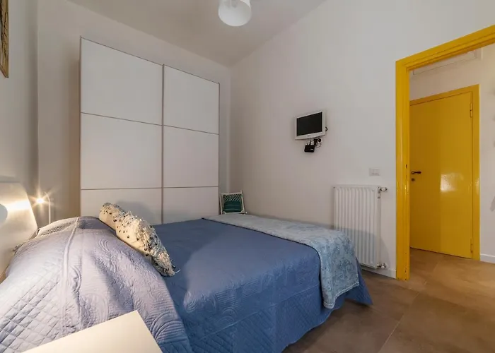 Guesthost - San Lorenzo Modern Flat *