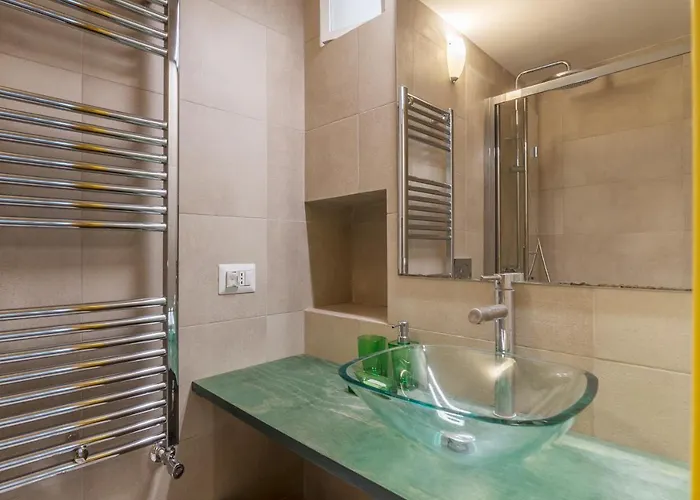 Guesthost - San Lorenzo Modern Flat