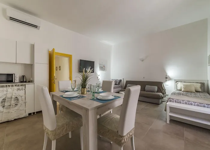 Guesthost - San Lorenzo Modern Flat Rome
